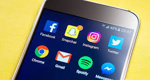 3 reasons to avoid social media during divorce